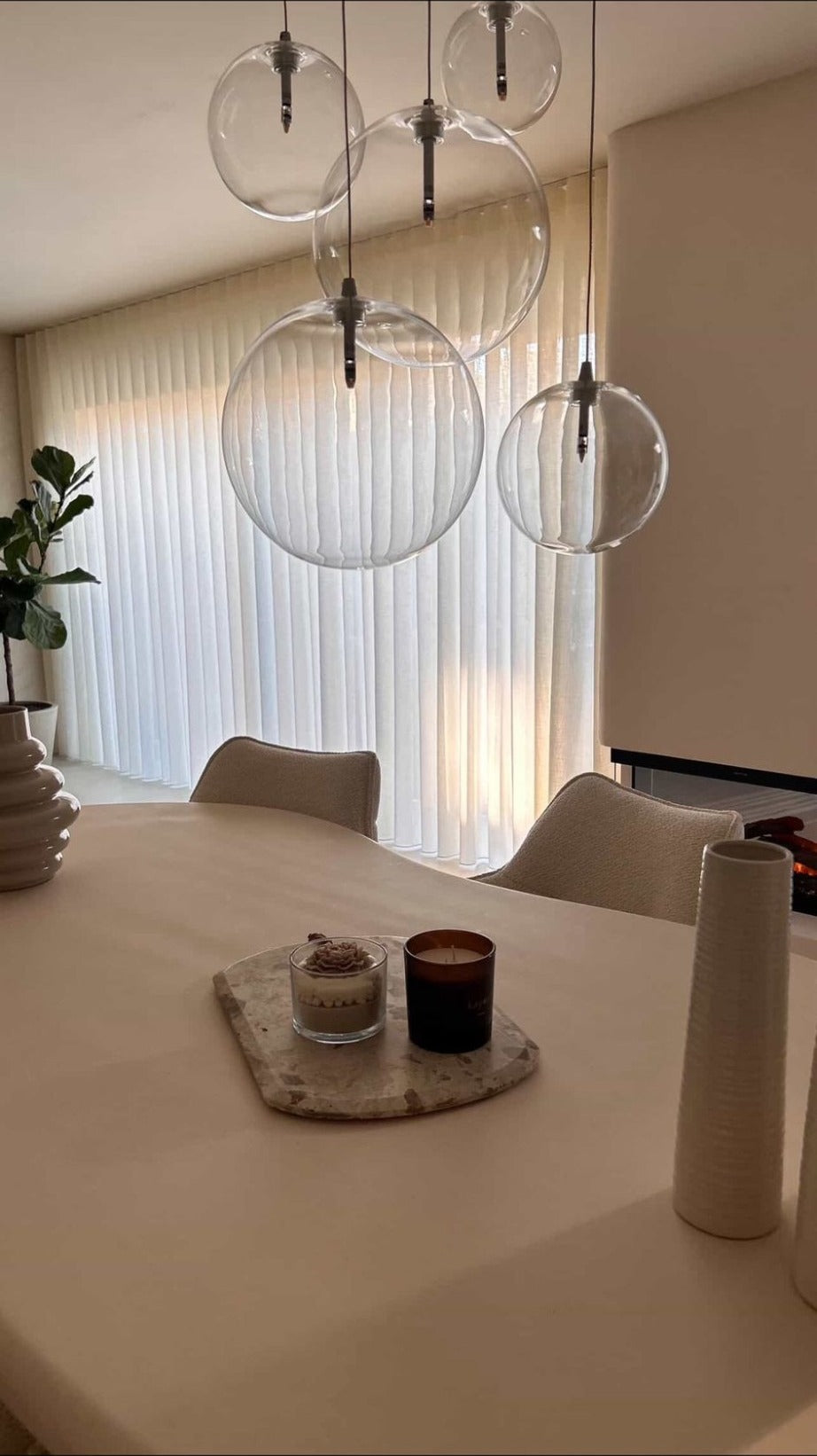 Inbetween Nathalie Tamarliving Light Cream - eettafel sfeerbeeld